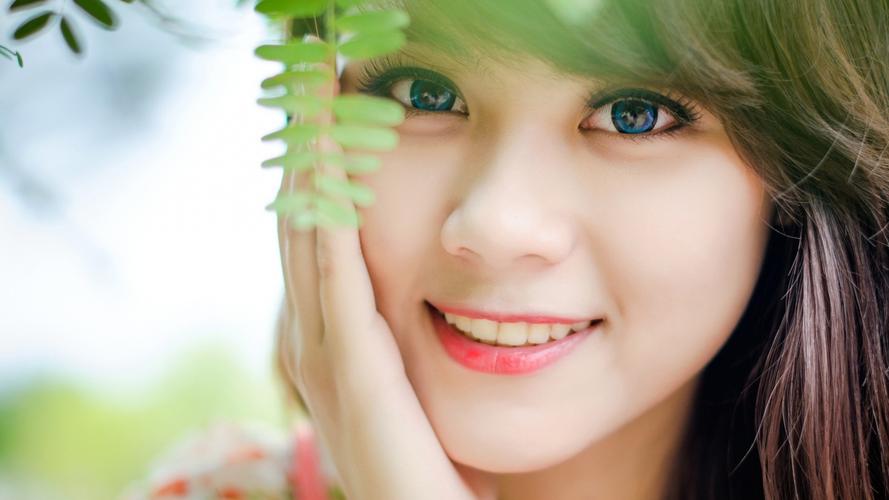 中国经济“期中成绩单”释放三大信号